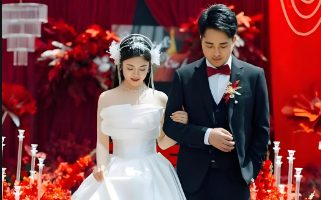 山东一准新娘被婆家要求上交30万嫁妆，理由是给小叔子买房结婚，她当场硬气回绝：我是嫁人，不是来扶贫的