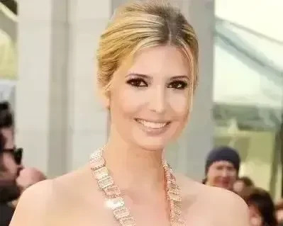 中国强势回应美国挑战











美国真的慌了！贸易战打响，我们直接取