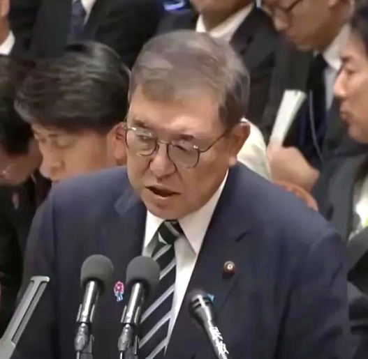 当我国即将高调纪念中国人民抗日战争胜利80周年之时，日本首相石破茂于5月29日在