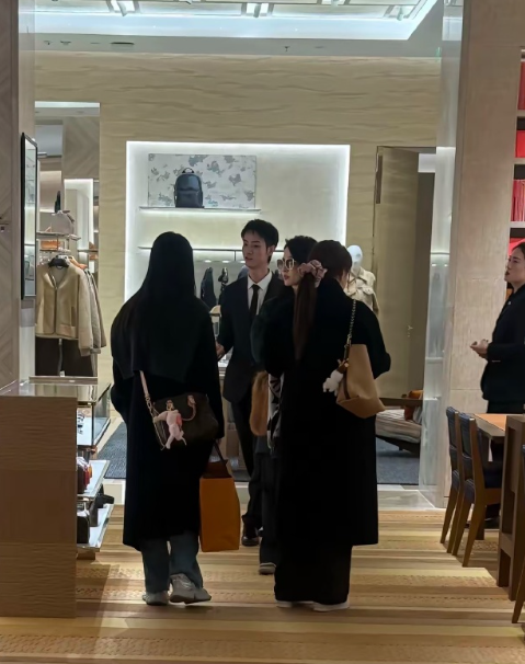 看到刘亦菲是什么感觉，超级无敌好看 ​​​