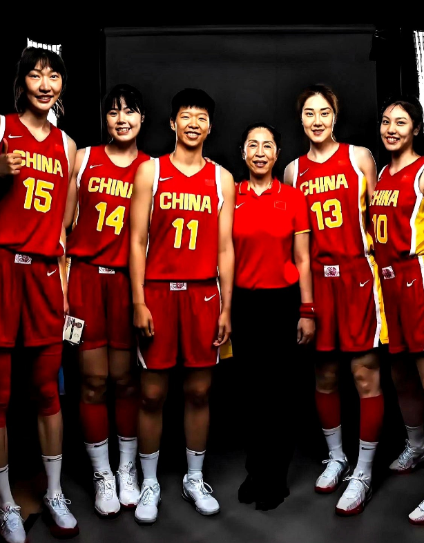 李梦缺席亚洲杯名单引热议，中国女篮卫冕之路仍稳！

7月悉尼开赛，教练组力挺新人