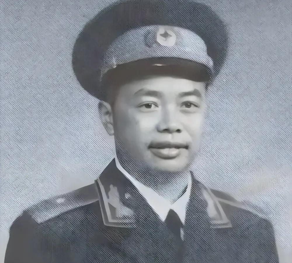 1940年，蔡永受伤，危急关头，一年轻少女假扮他的妻子，把他藏在床上，这才脱离危