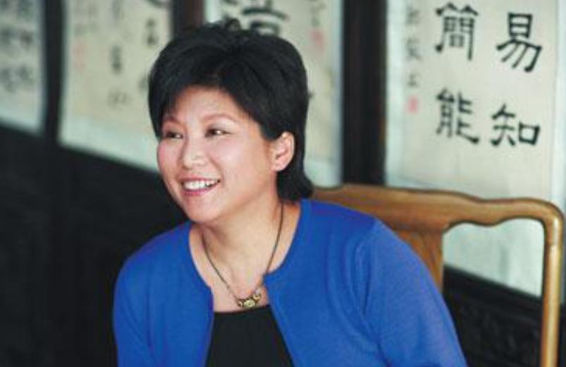 北京医科大学曲黎敏教授毫不犹豫地指出:“一夫一妻制是违背人性的。95%的人结婚后
