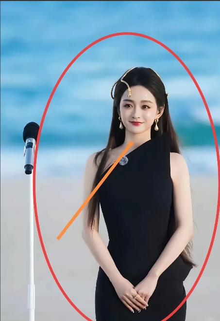 同事跟我说，快看《浪姐6》
我家颖宝有上这个综艺
然后我打开一看，真相来了，你这