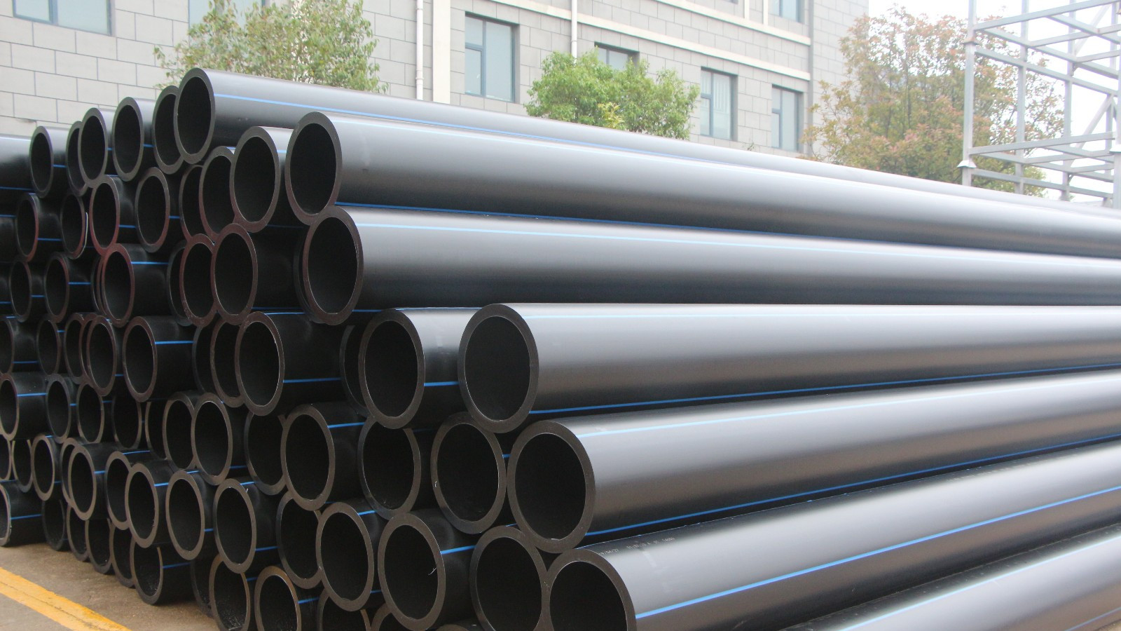 PE给水管换镀锌管可根治黄水问题