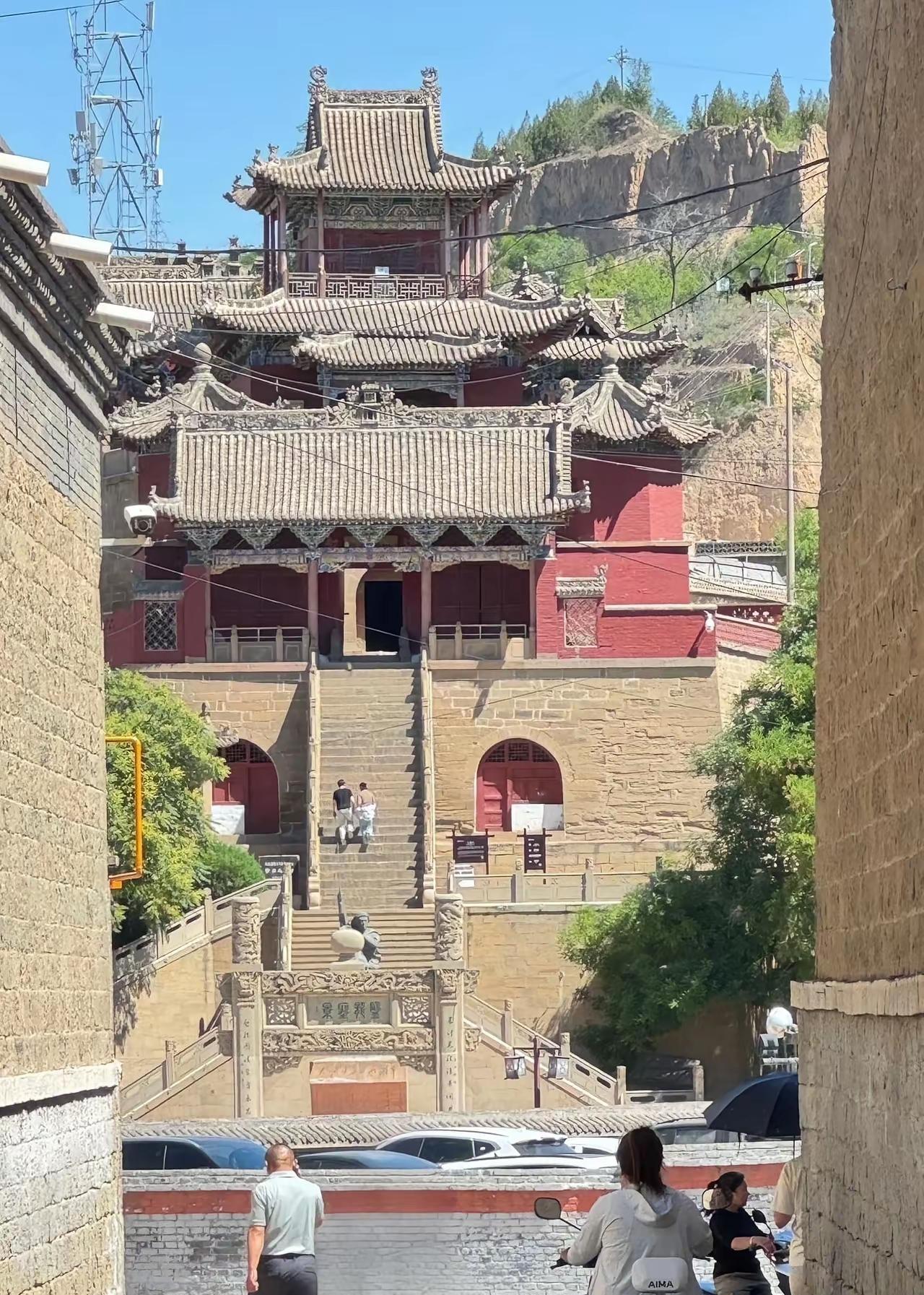 #我的宝藏兴趣#真是时势造英雄啊，明末一代枭雄李自成，领导农民起义推翻明朝。
真