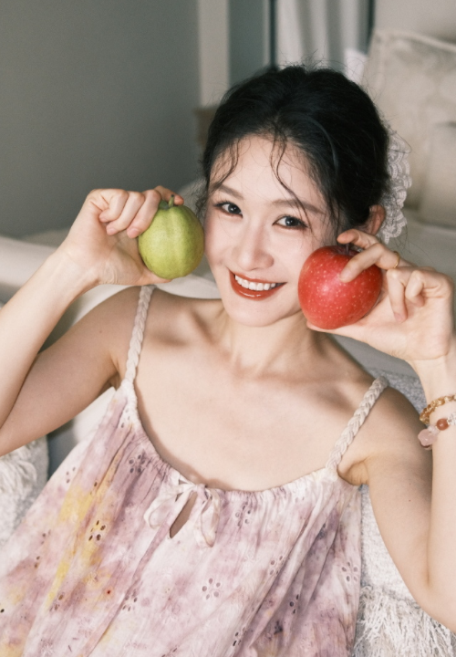 梁田的夏日松弛感妆造，状态真不要太好！~