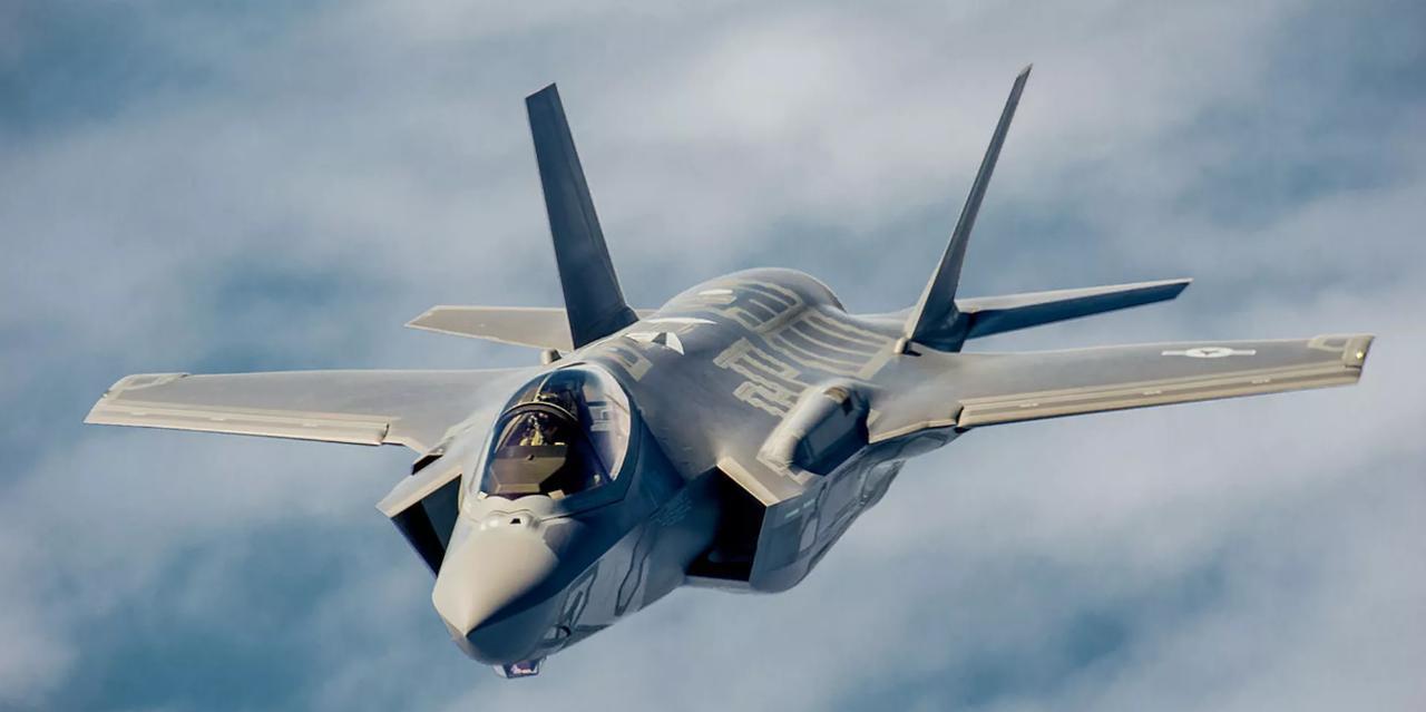 英国购买了可携带核弹头的F-35A战机，也无法实现战略独立
前不久，英国首相斯塔