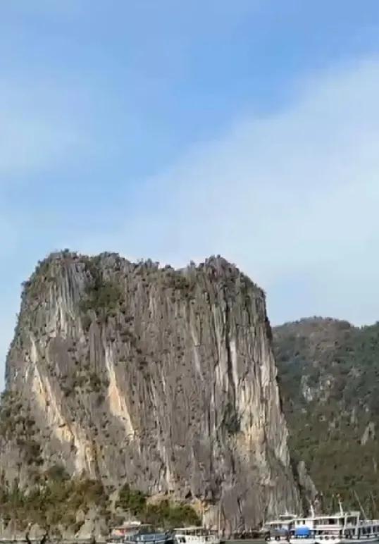 世上最幸福的事是：我们已经长大，父母还未曾老去，我有能力报答，你仍然身体健康。父
