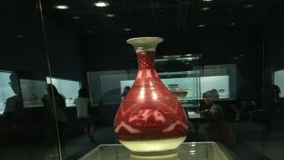 古玩拍卖陷阱：10万送拍费换不来一场“自嗨”