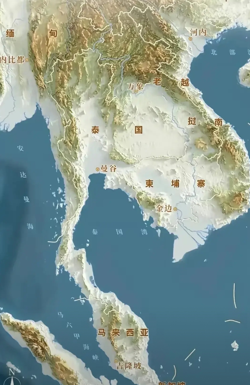 柬埔寨拥有东南亚最好的平原和河流，是被自然眷顾的天选之国，却不好好发展经济，非要