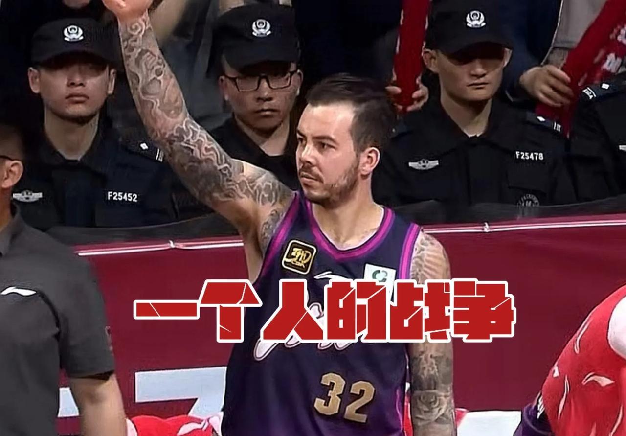 [微风]一个人的“战争”！
      浙江对阵广东，第四节几乎演变成约克一个人