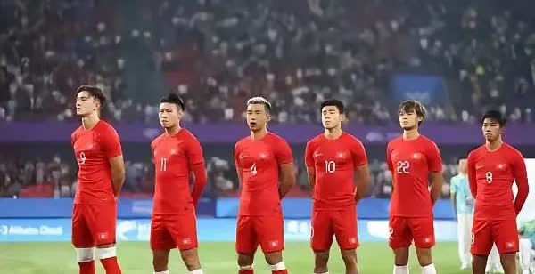 据说国家队的邀请赛巳找不到承办城市，主要原因是国足踢得太臭，已没多少球迷去现场遭