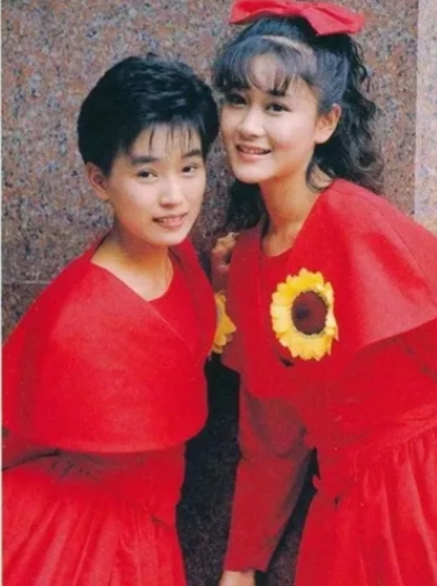 2014年，女演员于佳卉在家中烧炭自尽，蒋勤勤被顶到了风口浪尖，只因多年前，于佳