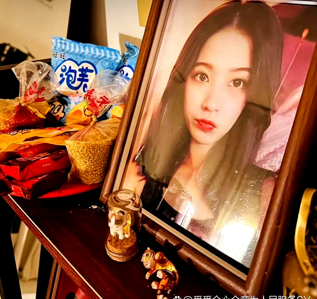 这事儿，咱得好好说道说道

一位男士，妻子走了，他也跟着走了。这事儿，搁谁心