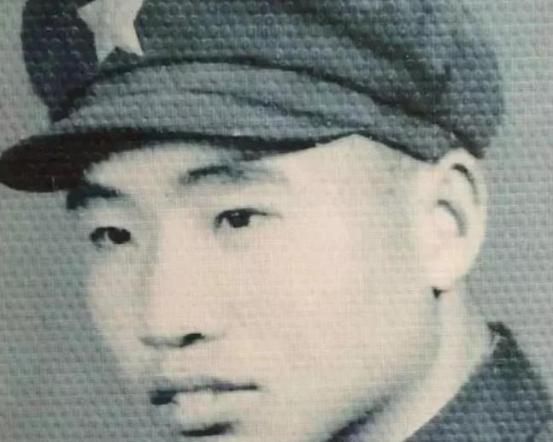 “他还没死！”1984年，广西独立师班长李陶雄不幸重伤，送医之后被宣布已经死亡，