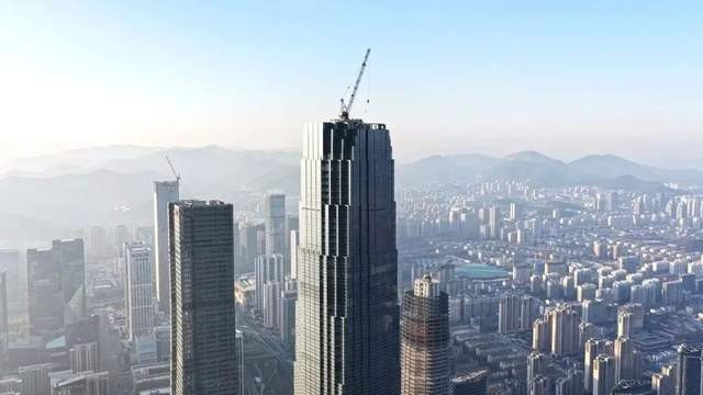 428米！山东第一高即将封顶，济南天际线从此改写