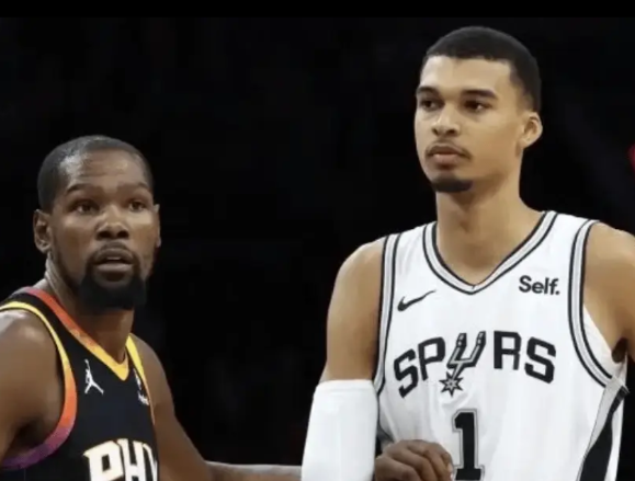 休赛期可是真的好看！

因为，今年NBA的大鱼太多了！

字母哥申请交易、杜兰特
