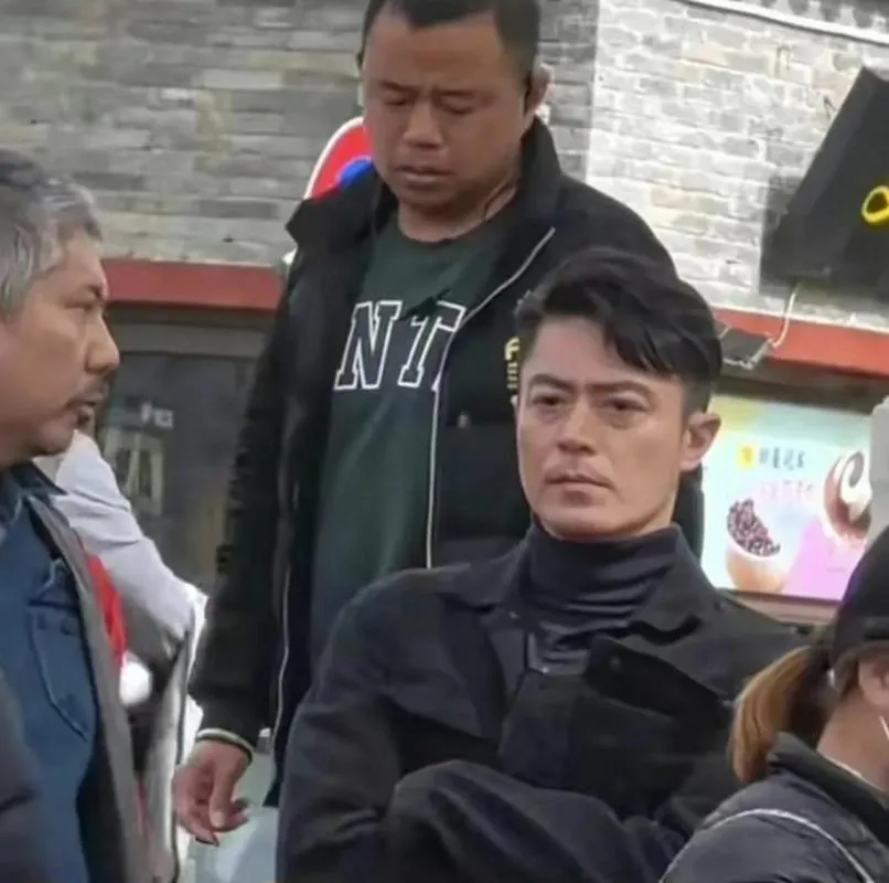 在娱乐圈，明星们的状态总是备受关注。近日，路人视角下的霍建华引起了不少人的讨论。