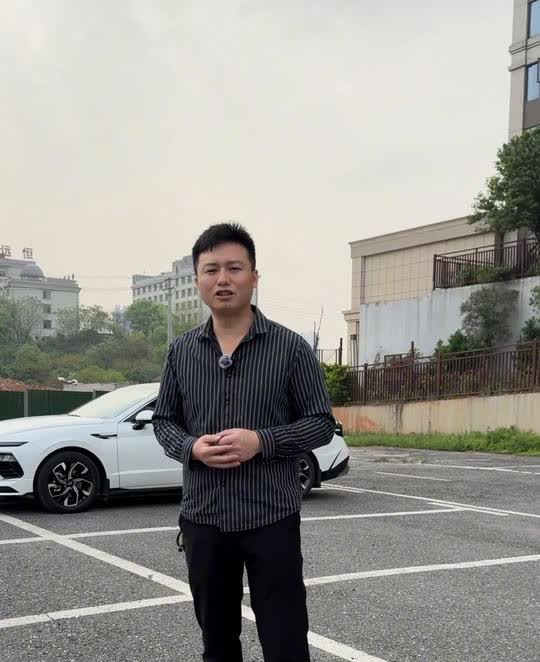 4月9号，比亚迪汉L正式上市，看完它的这三个优点之后，很多人都觉得小米SU7就没
