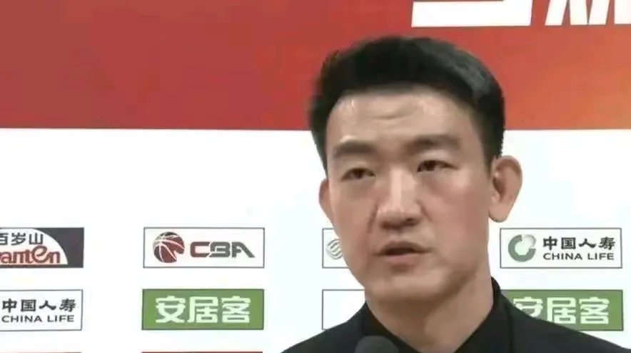 搞得浙江广厦男篮输球的孙铭徽，CBA公司给他开了5000元的罚单！气不气！  
