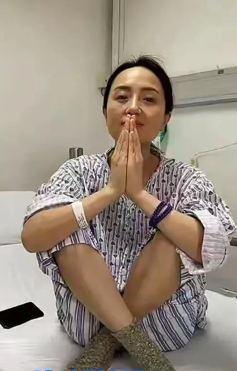 最后阶段的朱媛媛并没有暴瘦，基本还是正常的样子，人肯定还是会憔悴的，但是比很多晚