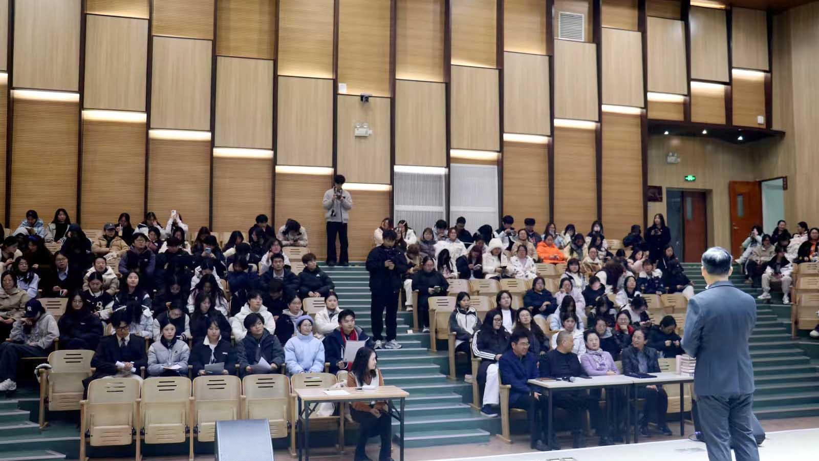 苏州新华书店“新悦朗读”活动走进苏州幼师