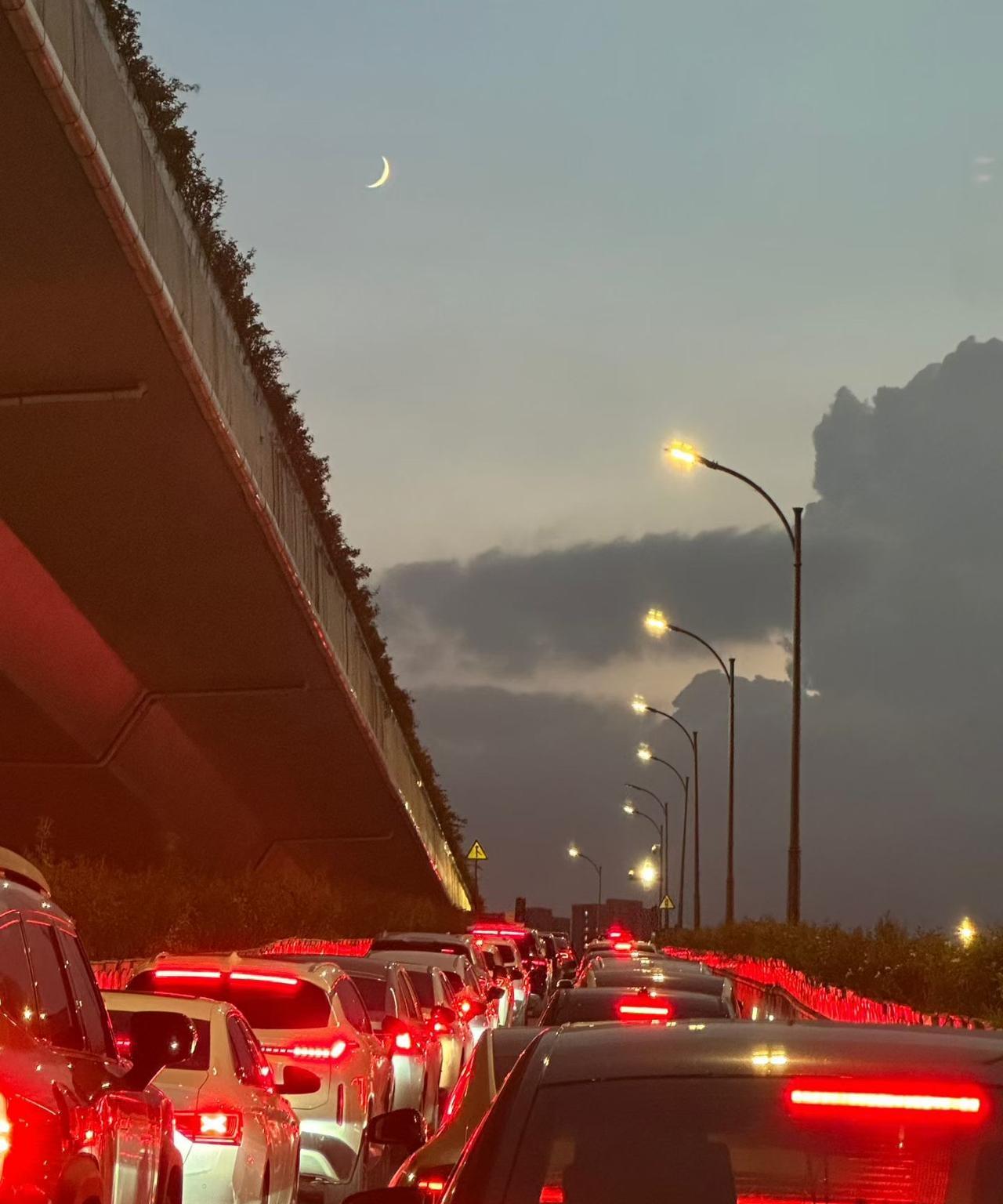 为什么现在路上看到吉利汽车，都很害怕？
主要是路上开车多了，总是遇到一辆车毫无征