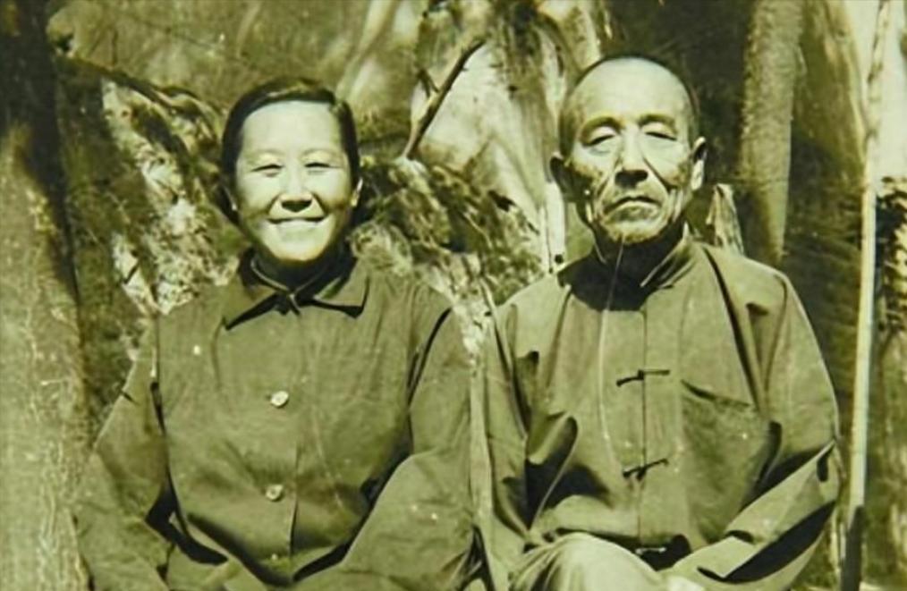 1971年，陕西一贫农贪图便宜，娶了小他10岁不要彩礼，离过婚且坐过牢的女干部。
