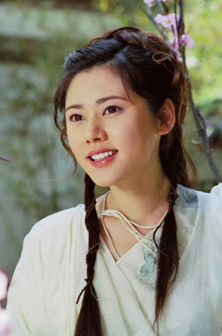 2011年，秋瓷炫拍摄《回家的诱惑》，因为语言不通，对戏要花很长时间，不过，最让