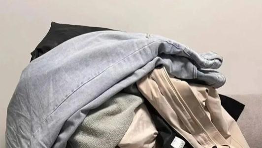 ​​别再让汗渍、奶渍、火锅油渍毁了衣服！爆炸盐选购与使用全攻略
