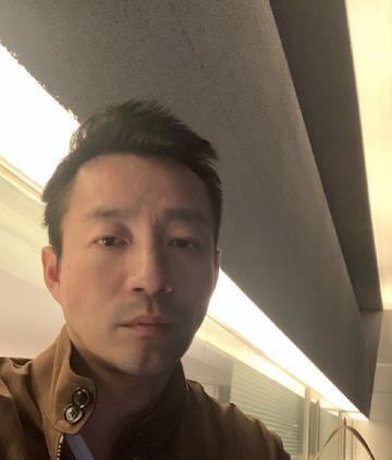 炸裂！汪小菲S妈聊天记录曝光，男方三次恳求前丈母娘，语气卑微引全网热议
2025