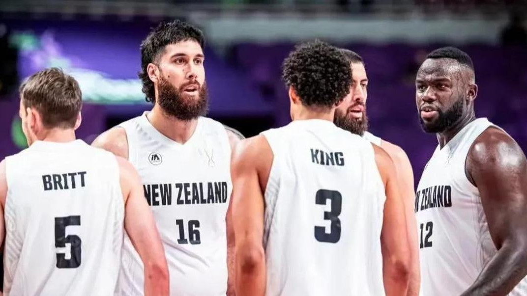 亚洲杯首日！中国男篮险胜沙特