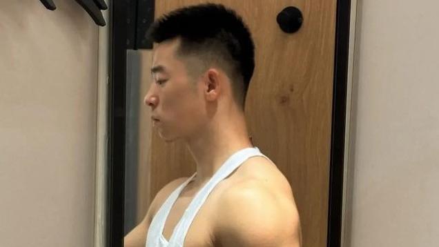 赵风华：那个身材完美、风采无限的男人，带给我无法言说的情感