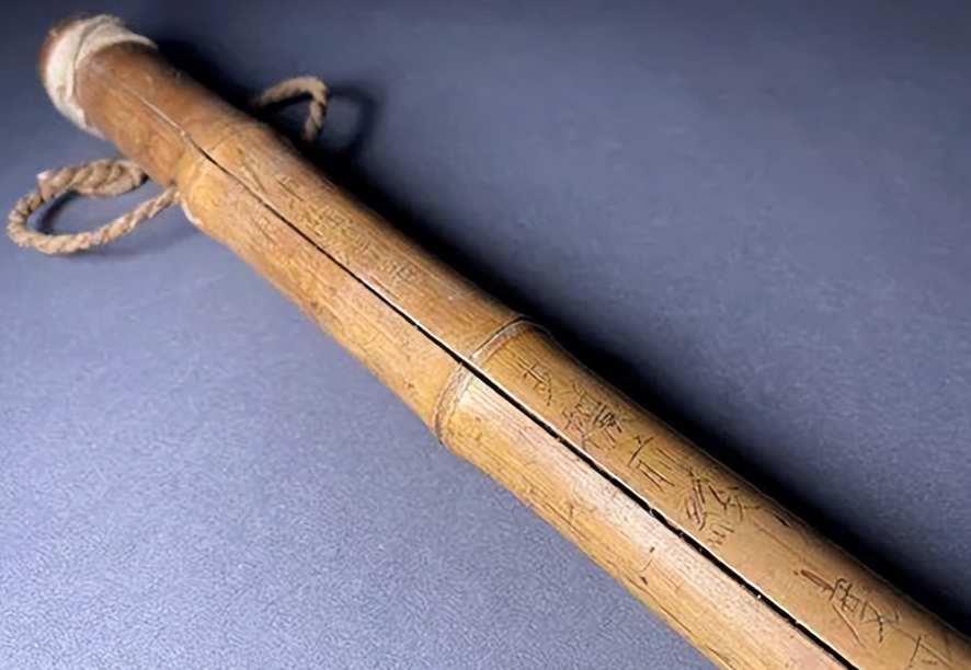 1949年，一位老人将一根讨饭棍准备留给子孙，却被国家定为一级文物，老人得知后大
