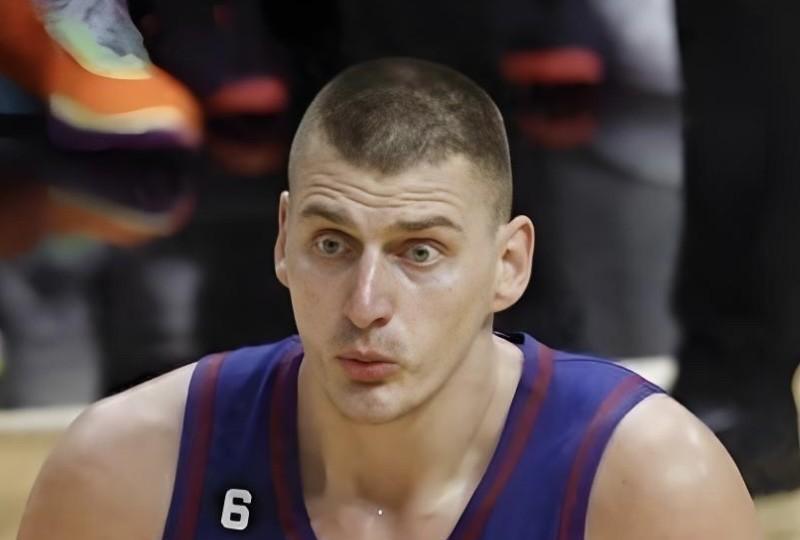 震惊！掘金总裁：不排除交易约基奇可能性
据NBA中国报道，约基奇今夏可以提前续约
