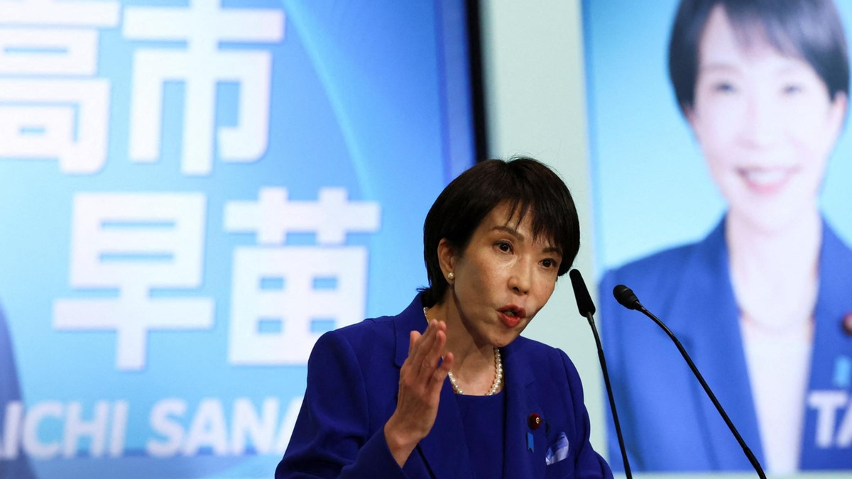 48小时已过，东部战区亮出“大刀”，日本官宣出手，南海已现2对1