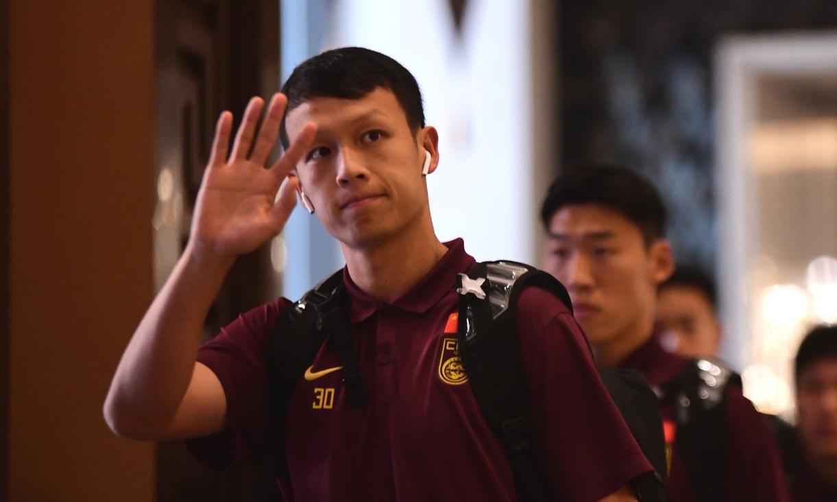 国足东亚杯名单出炉，昔日伊万手下“弃将”回归。
36强赛的时候，高天意还算受到了