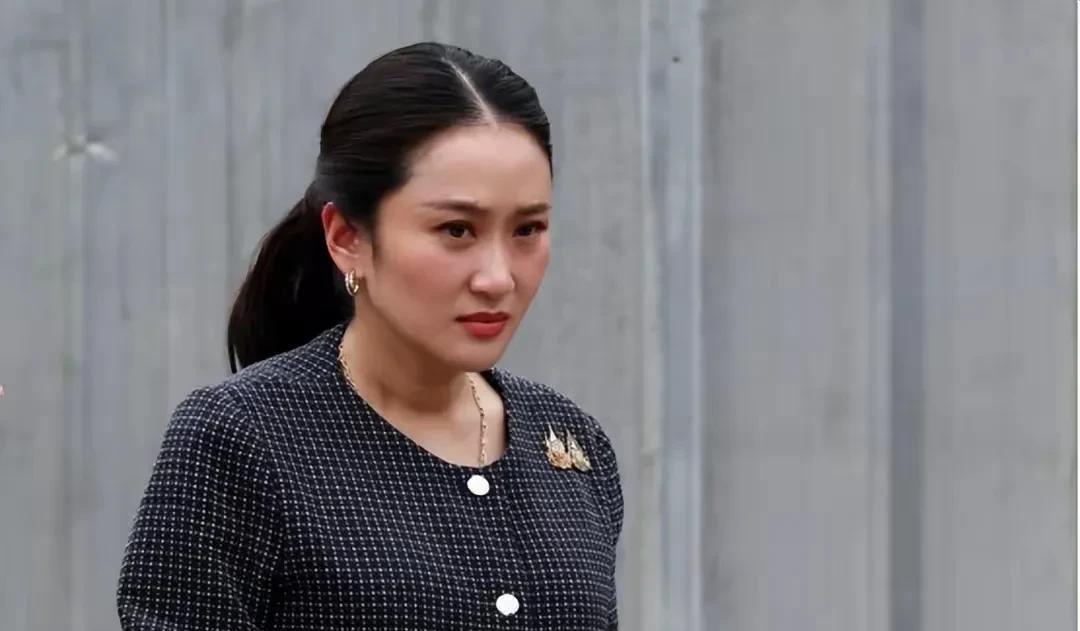 泰国政坛爆雷：“录音门”引发佩通坦执政危机，王权与军方的阴影再度笼罩
#泰国女总