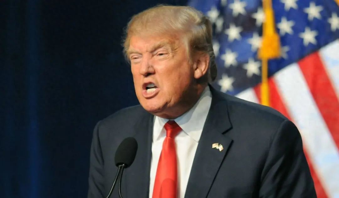 特朗普刚威胁对中国加征245%关税，加州州长就宣布起诉白宫，各州更是蠢蠢欲动，美