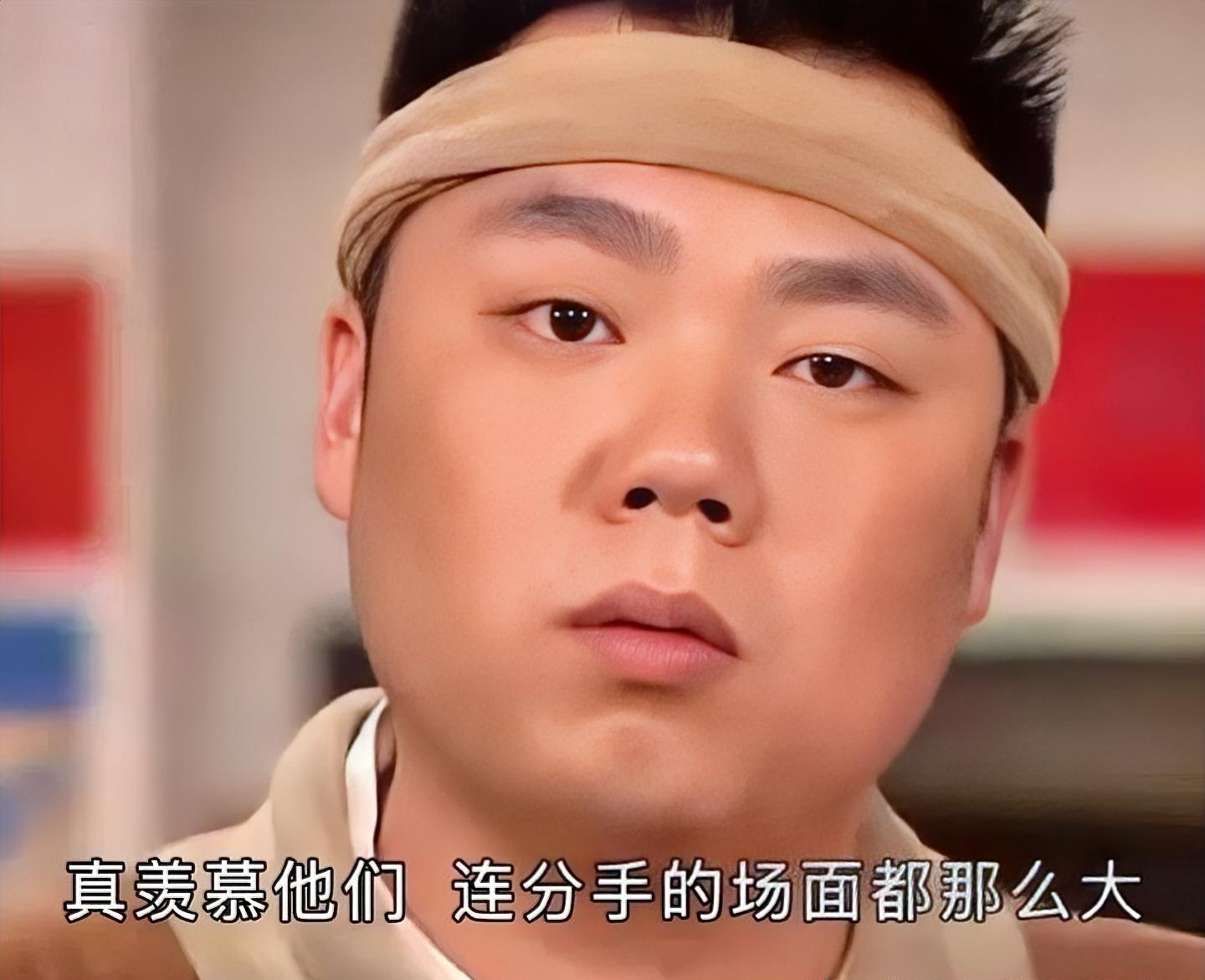 喻恩泰（吕秀才）这离婚瓜比《武林外传》剧本还跌宕起伏，三天反转两次！
 
卓伟周