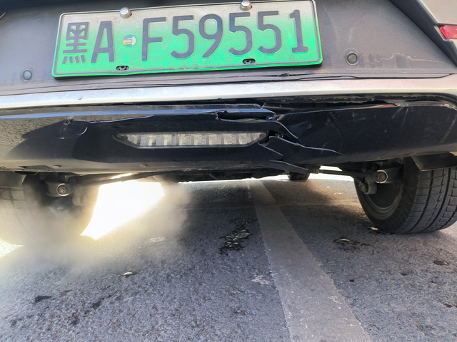 宋plusdmi首撞
被亚洲龙追尾了，对方说太阳晃眼睛了没看清路，对方前脸撞烂了