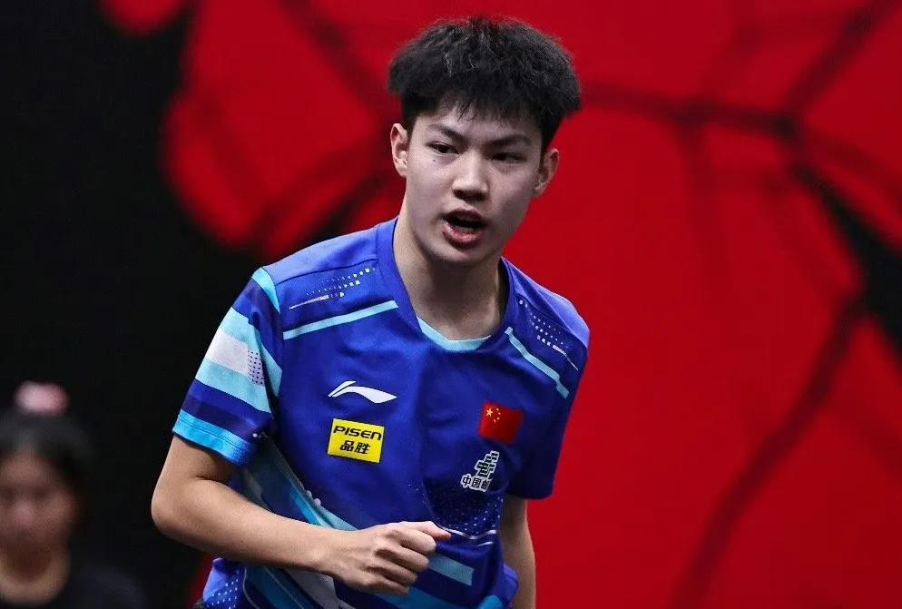 黄友政3-0向鹏
2025WTT常规挑战赛萨格勒布站男单1/16决赛，刚刚结束一