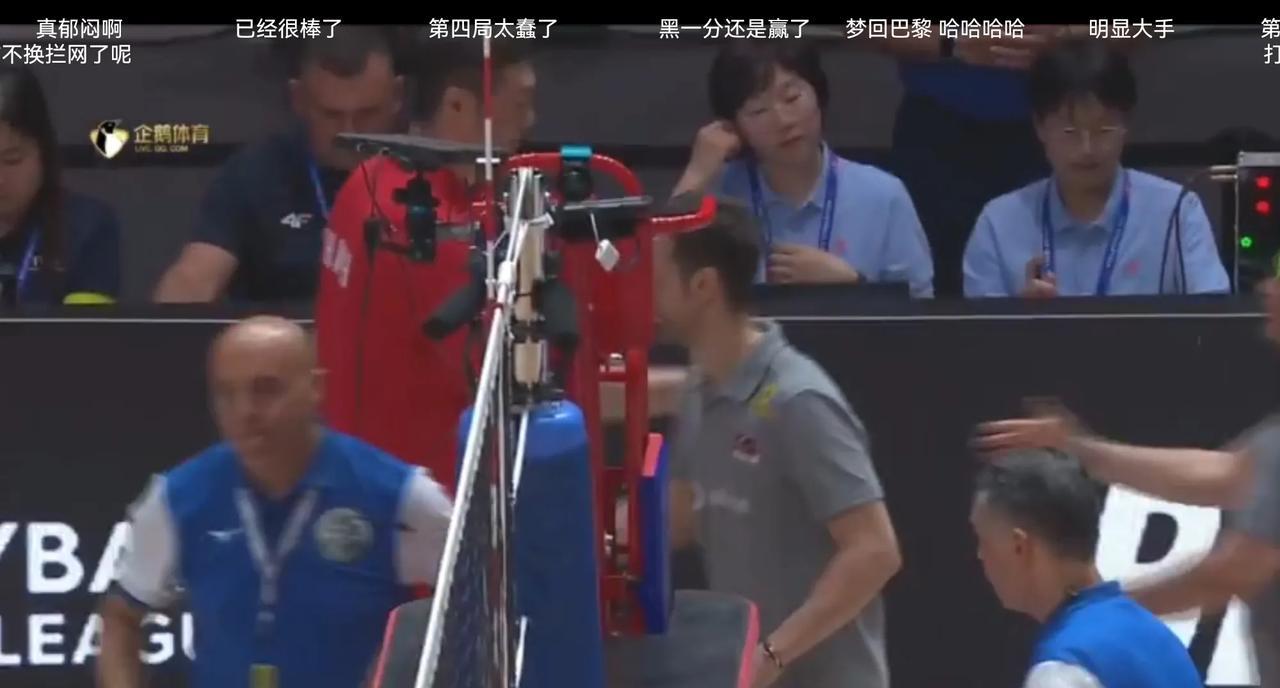 主攻手得分高也尴尬，阵容年轻就是双刃剑，汉奸球迷骂裁判丧失底线
这场球王媛媛数据