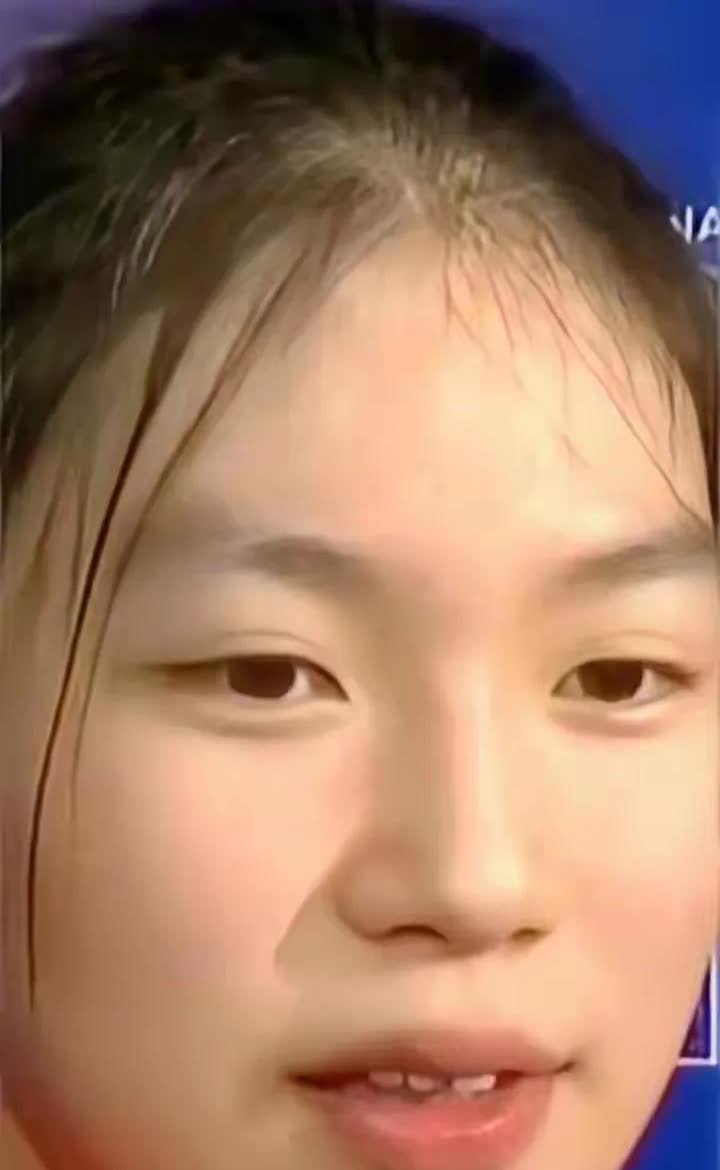中国女排真是捡到宝了！

一个17岁少女张籽萱的二传技术让可以说让世界震惊！