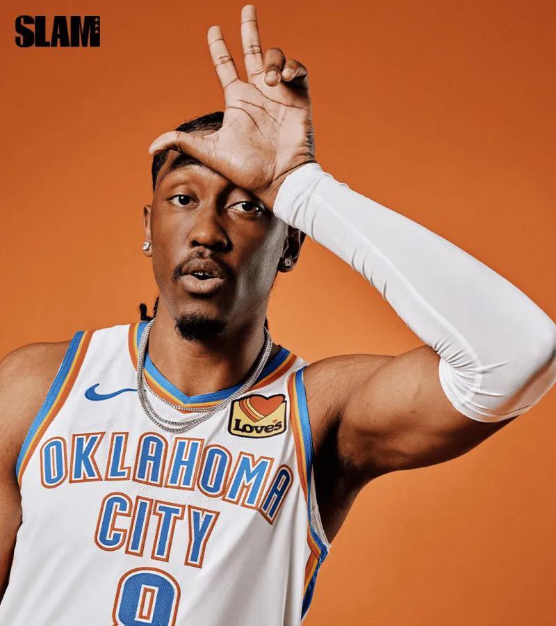 恐怖如斯，雷霆阵容深度厚度堪称炸裂，极为地稳定，放眼如今NBA，试问还有谁？
上