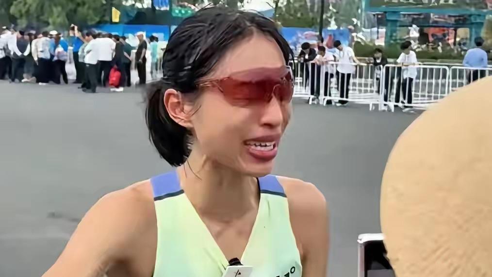 “最快女护士”辞职，乃“三赢”的最佳选择