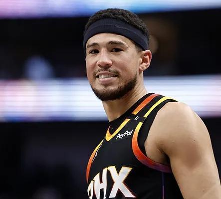 2年1.4亿？！太阳如果敢这样签布克，就等着合同烂手里吧……
有消息称太阳很可能