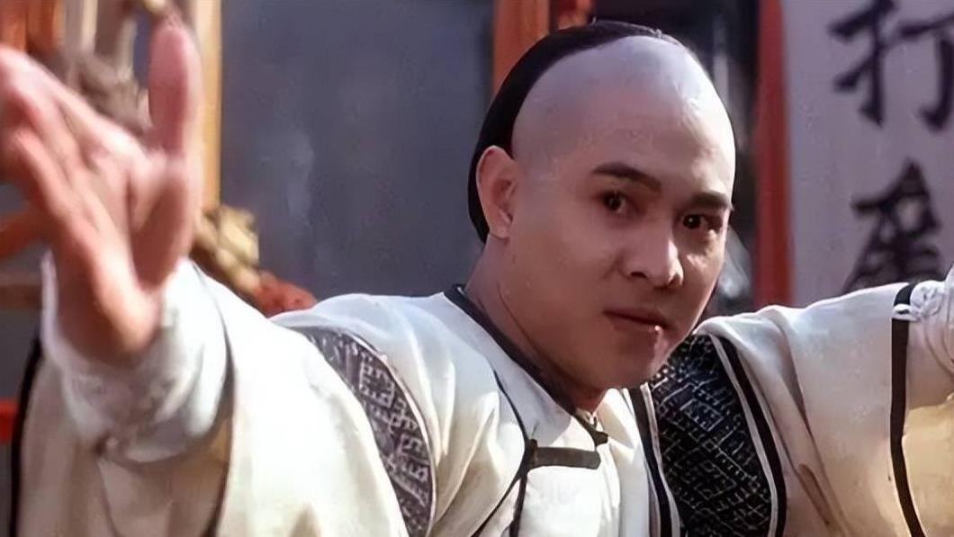 李连杰62岁容光焕发？国籍争议仍难平！新片搭档吴京引期待