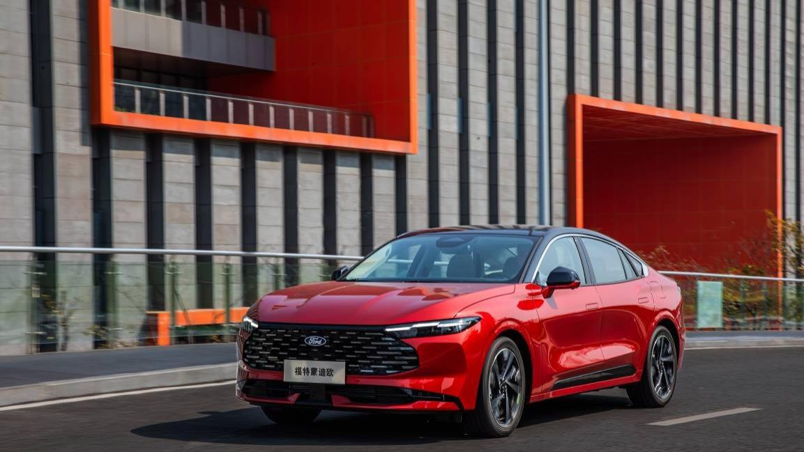 8155+1.1米4K大屏！15万买合资B级车必看新蒙迪欧